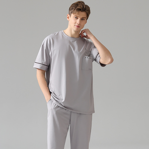 Round Neck Short Sleeved Light Gray Men's Pyjamas Set