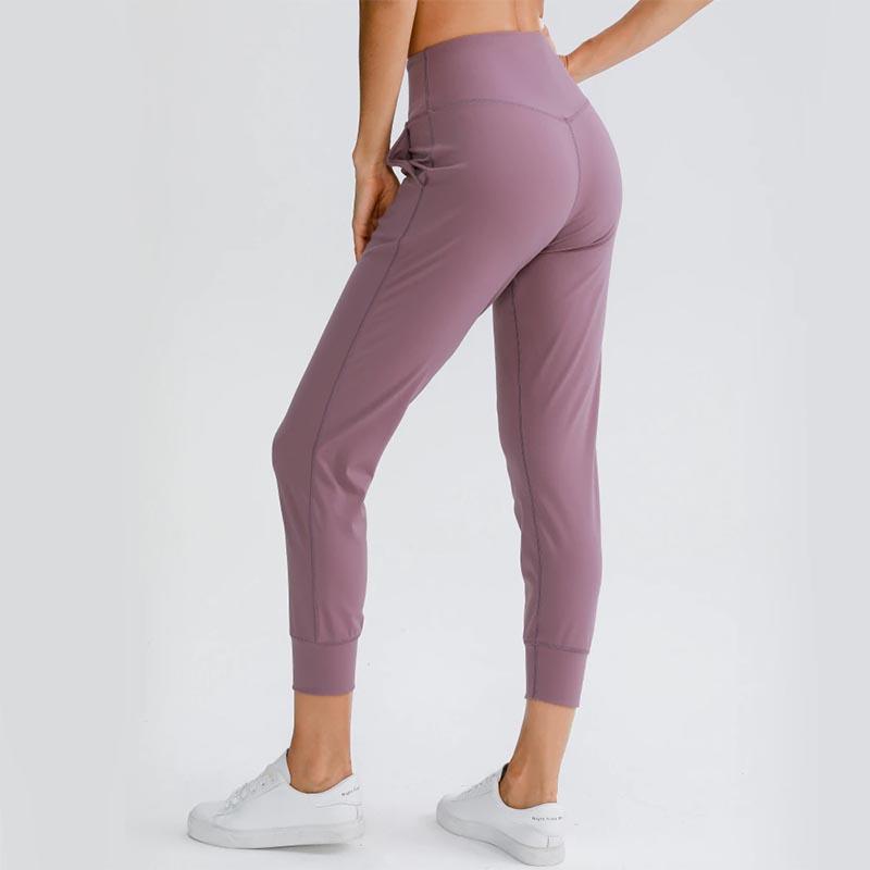 Women's High-Waist Loose Joggers with Pockets - fabric detail