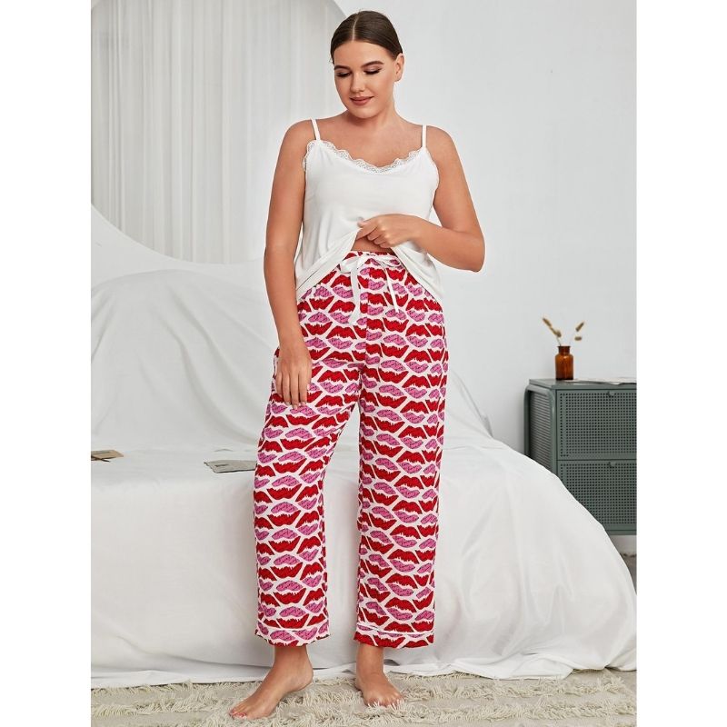 Women's Plus Size Kiss Print Pajama Set - model wearing