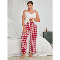 Women's Plus Size Kiss Print Pajama Set - model wearing