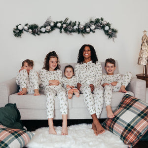 White Christmas Tree V Neck Button Matching Family pyjamas Set